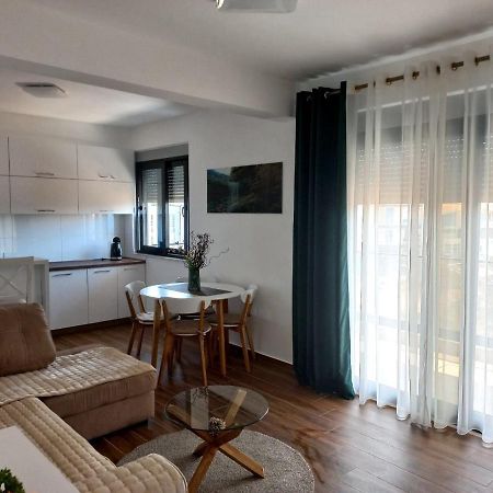 Apartament Iraida-4 Dobra Voda Zewnętrze zdjęcie