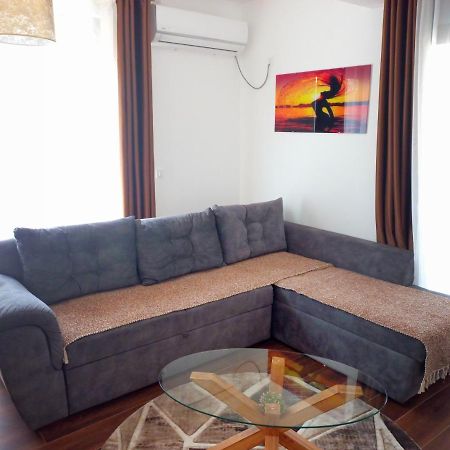 Apartament Iraida-4 Dobra Voda Zewnętrze zdjęcie