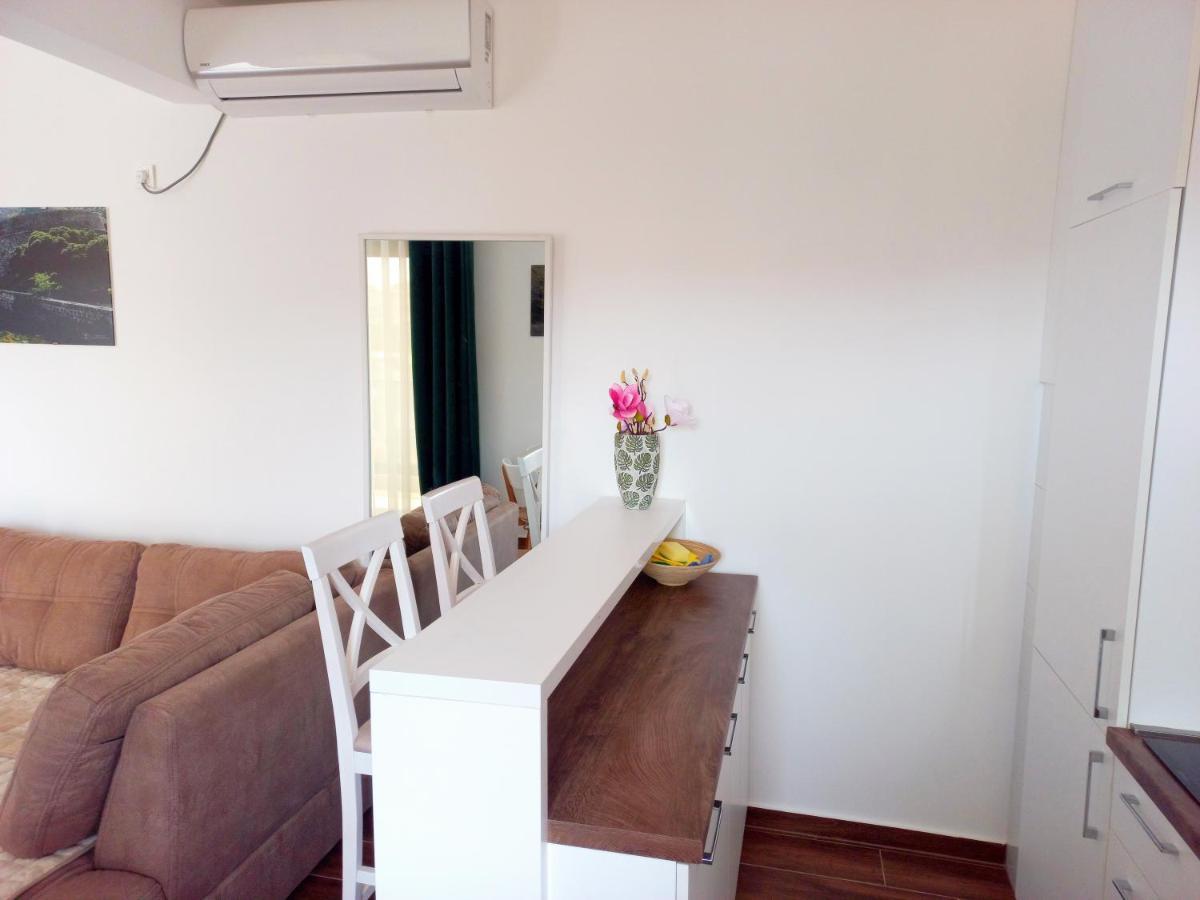 Apartament Iraida-4 Dobra Voda Zewnętrze zdjęcie